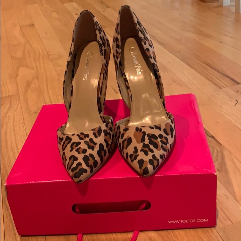 Dream Pairs leopard print heels size 10